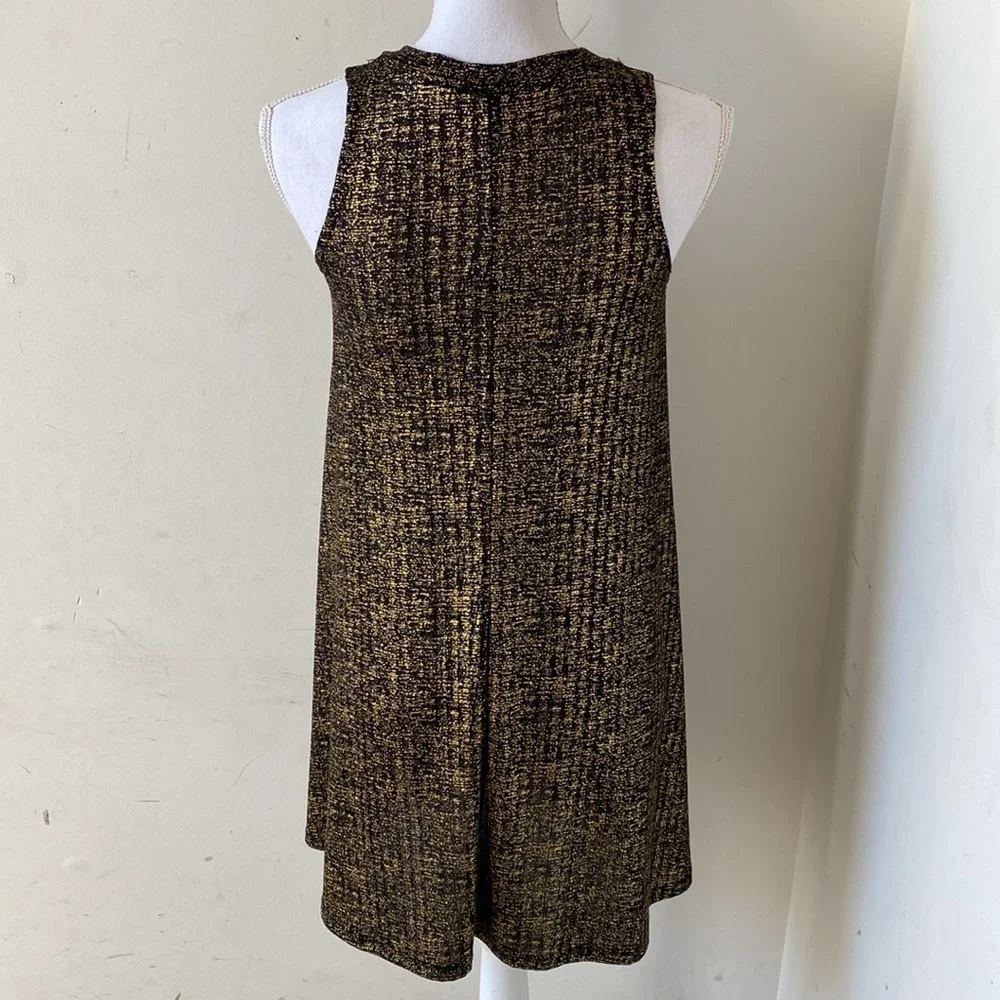 🥭 (4 for $15) Black and Gold Dress - Picture 3 of 7